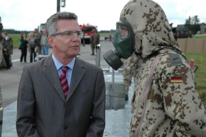 Minister im Gespräch - aber nicht mit Lokalpolitikern. Foto (c): Helmut Burlager