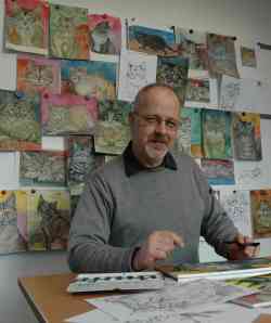 Ein bisschen verrückt muss wohl sein, wer fünf Jahre lang jeden Morgen nach dem Aufstehen erst einmal eine Katze malt. Christoph Hinz hat seinen ersten Kalender veröffentlicht. Foto (c): Cornelia Lüers