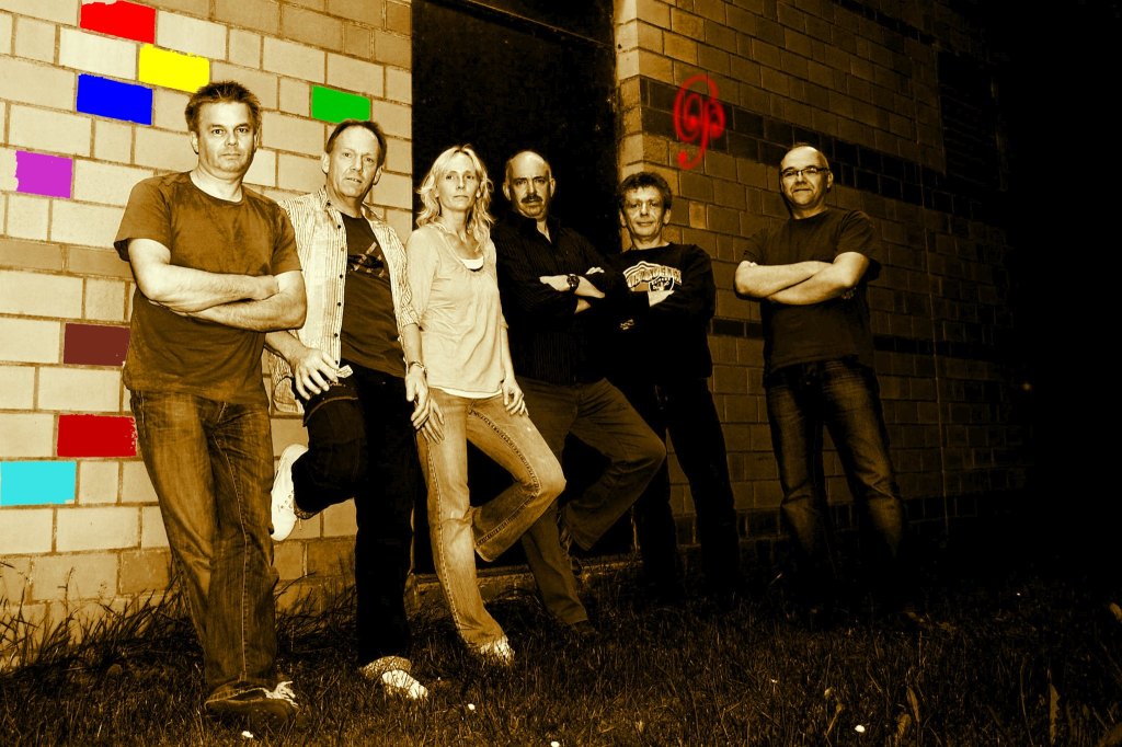 Sechsmal Lebenserfahrung und Spaß an der Musik: Big Jim spielen am 15. März im "Jever Fass".