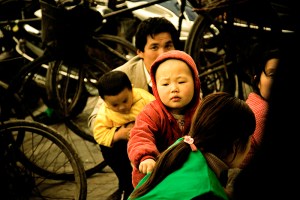Shanghais Forgotten Children. Foto: Tim Keweritsch